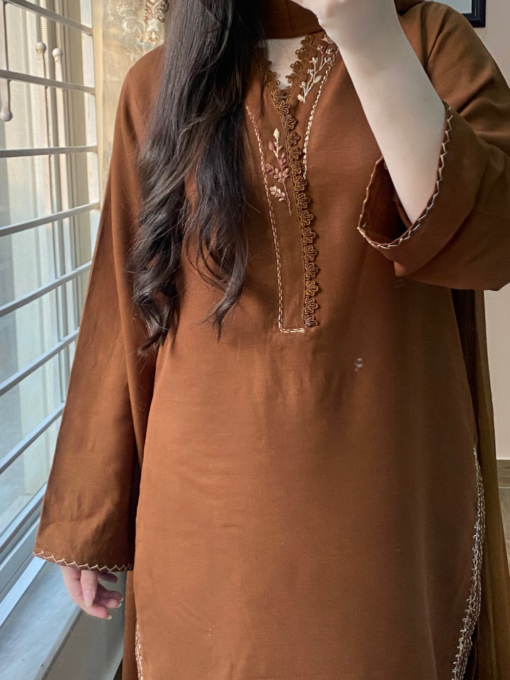 3 PIECE – Brown Silk Karandi Dress